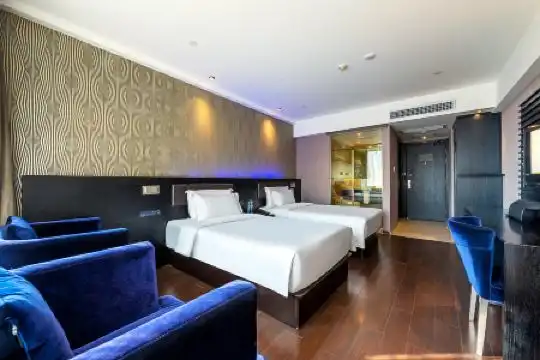 Crystal Orange Guangzhou Yuexiu Taojin - 23