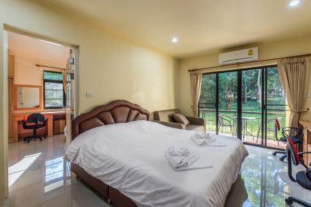 ChiangRai Lake Hill - 46