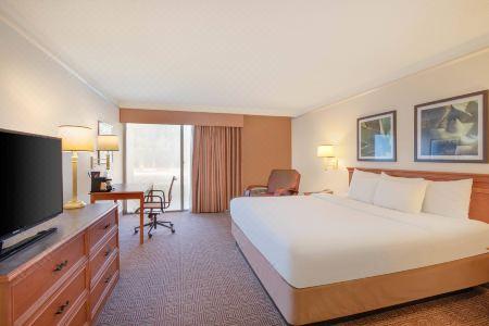Baymont by Wyndham Daytona Beach/Intl Speedway - 0