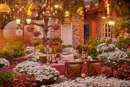 GUANXIN · Half a Mile | Monet Garden Inn Monet Garden - 9