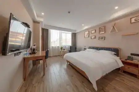 Huayi - 4