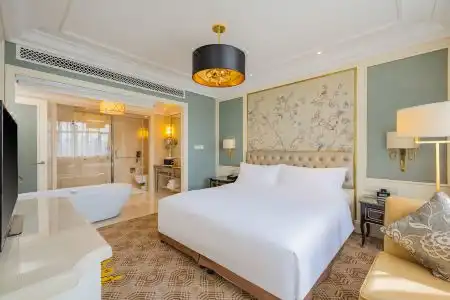 Crowne Plaza ZHENGZHOU by IHG - 3