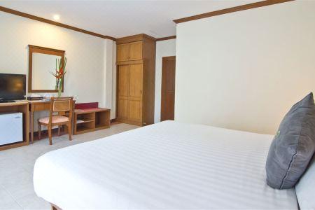Palmyra Patong Resort Phuket - 40