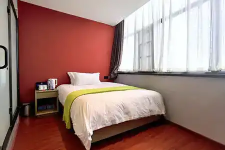 Hotels in Yorens - 4
