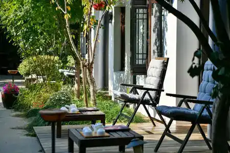 Blossom Hill Inn · Shantang - 4