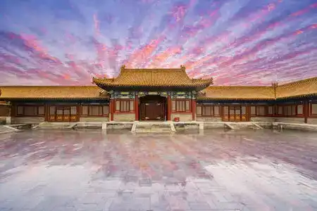 Beijing Gulou Nanluoguxiang - 1