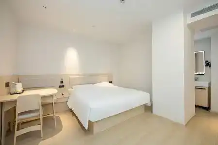 Hi Inn - 3