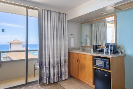 Embassy Suites by Hilton Waikiki Beach Walk - 72