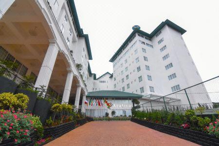 Araliya Red - Budget Friendly - Where You Find Stunning 360 Panoramic View of Nuwara Eliya - 1