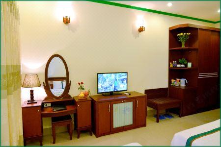 Green Garden Residence by OYO Rooms - 45