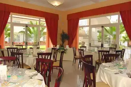 King's House Resort - 6