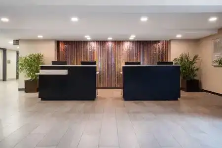Wyndham Indianapolis Airport - 2