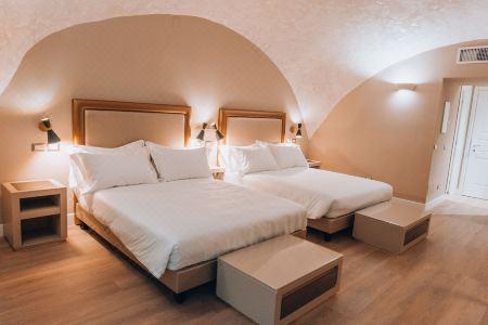 Caruso Place Boutique & Wellness Suites - 7