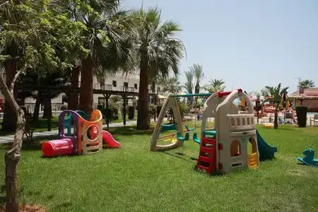 Loutsiana Apts - 7