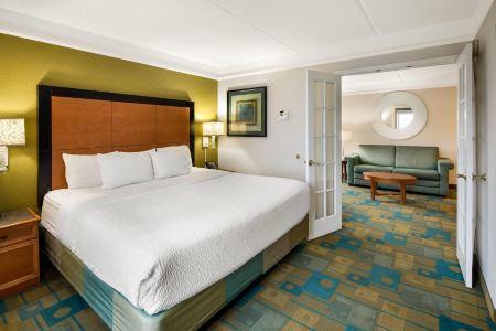 La Quinta Inn & Suites by Wyndham Greenville Haywood - 23