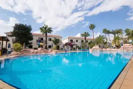 Loutsiana Apts - 1