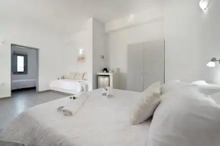 Pancratium Villas & Suites - 10