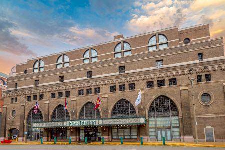 Pear Tree Inn St Louis Convention Center - 1