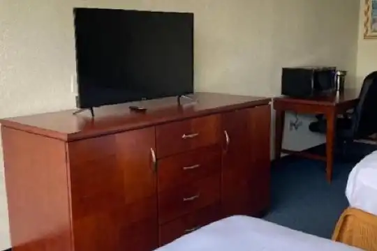 Miami Gardens Inn & Suites - 69