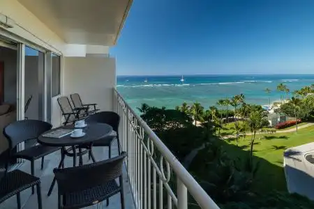 Waikiki Shore by OUTRIGGER - 11