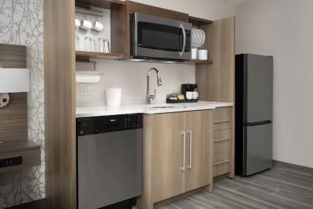 Home2 Suites by Hilton Miami Airport South Blue Lagoon - 40