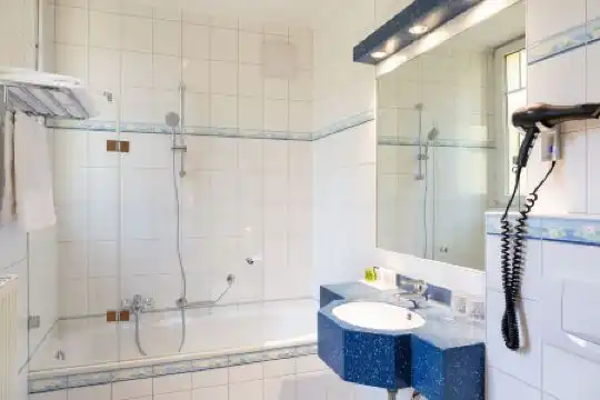 Perrin - Former Carlton - 84