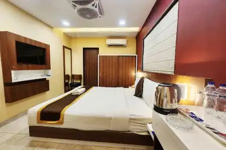 The Avenue Ballygunge - 1