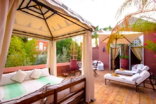 Riad Kaiss by Anika - 201