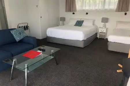 Coachman Motel - 0