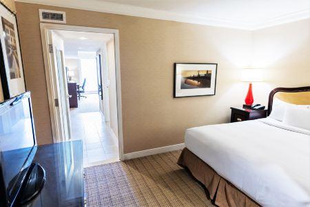 Hilton Niagara Falls/ Fallsview and Suites - 122
