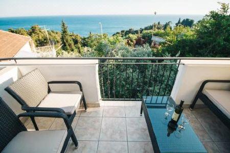 Britannia Apartments - By The KALAJA And Small Beach - 2