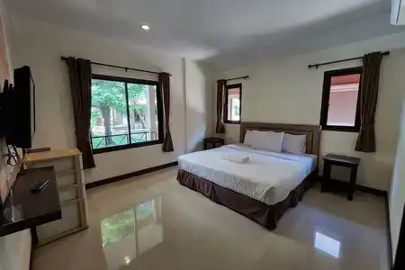 La-or Resort - 1