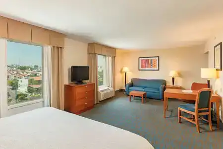 Hampton Inn by Hilton Queretaro Tecnologico - 1