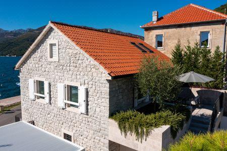Villa Lastva is a Five Star Seafront Luxury Villa with Privite Pool - 52