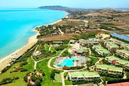 Resort Serenusa Village - 0