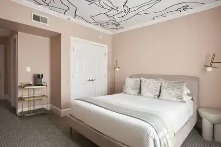 The Franklin on Rittenhouse, A Boutique - 6