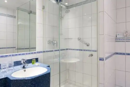 Perrin - Former Carlton - 63