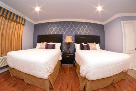 Crystal Lodge Motel - 20