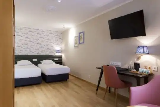 Perrin - Former Carlton - 80