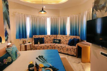 Sarang Palace - A Luxury Boutique - 181