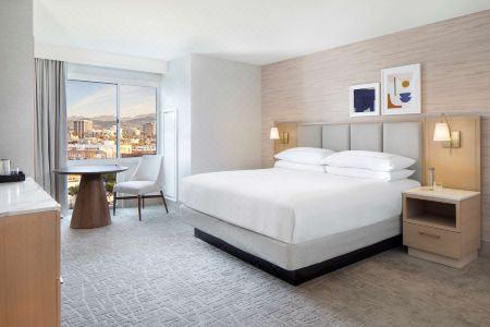Hilton - 20