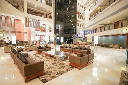 Clarion Bella Casa at Airport - 6