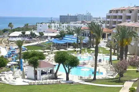 Myroandrou Beach Apartments - 2