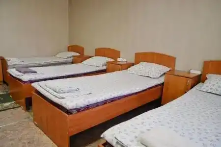 Sakura Guesthouse - 8