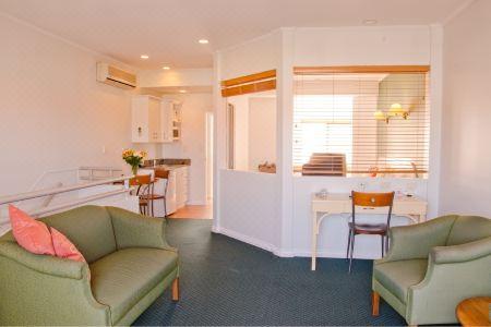 Beachfront Motel - 28