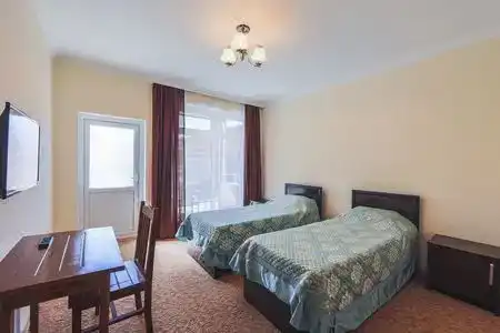 Altyn Bulak Lakeside Resort - 1