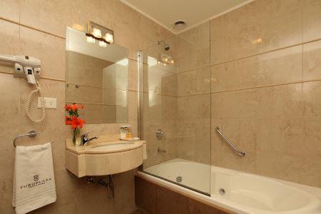 Europlaza & Suites - 17