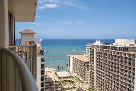Embassy Suites by Hilton Waikiki Beach Walk - 78