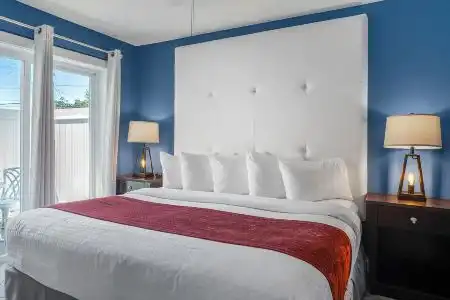 Avalon Downtown - 16