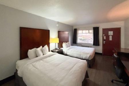 Red Roof Inn Mesa - 4